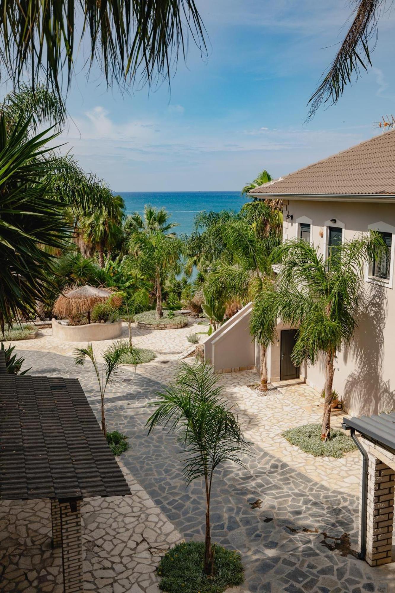 Orraon Lux Aparts Preveza Exterior photo